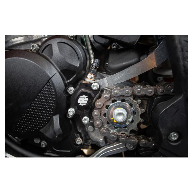 ENDURO ENGINEERING KTM/HUSQVARNA 250/300 CLUTCH CYLINDER GUARD